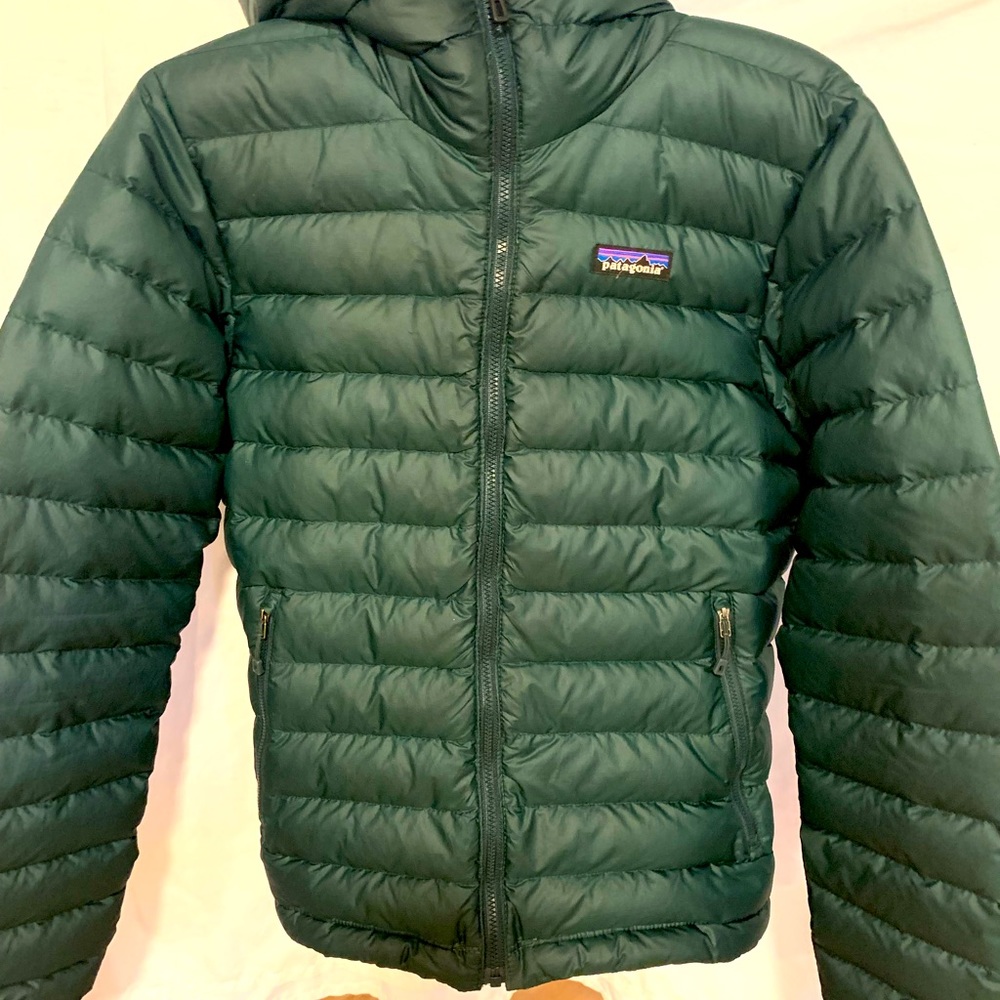 Dark green Patagonia down sweater hoody